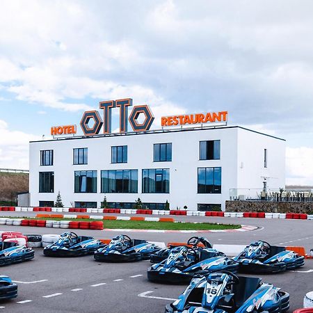 Otto Hotel-Restaurant Rivne Exterior photo