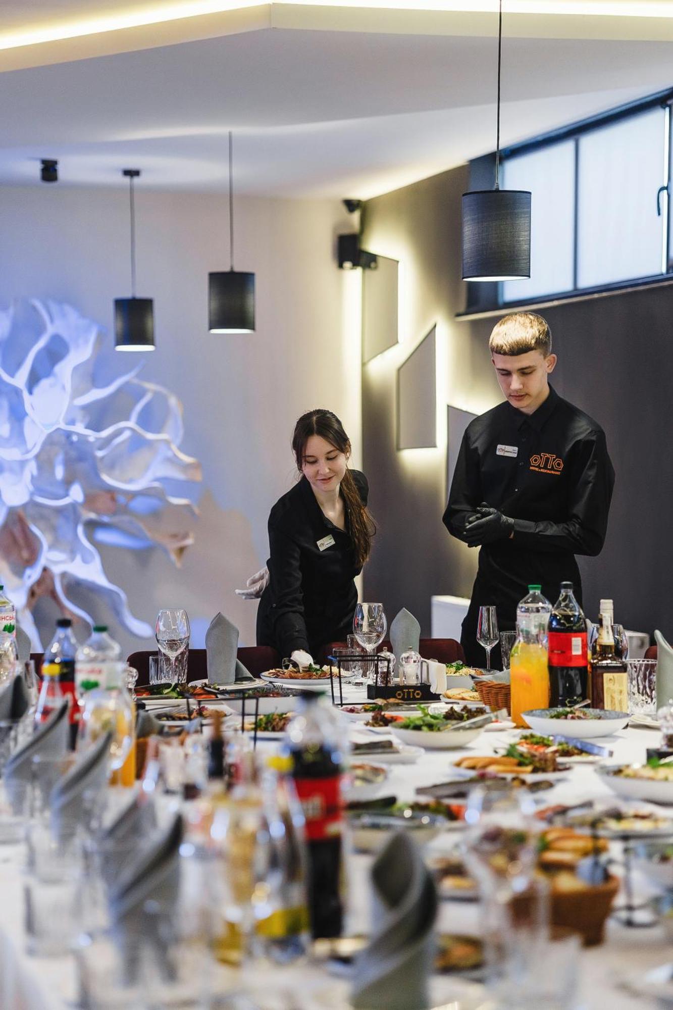 Otto Hotel-Restaurant Rivne Exterior photo